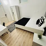 Luxury In Centre, Location ホステル リスボン