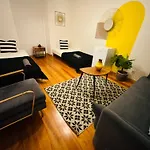 Luxury In Centre, Location リスボン