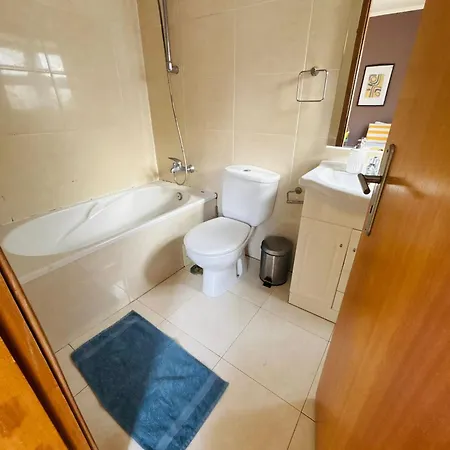 Luxury In Centre, Location Хостел Лиссабон